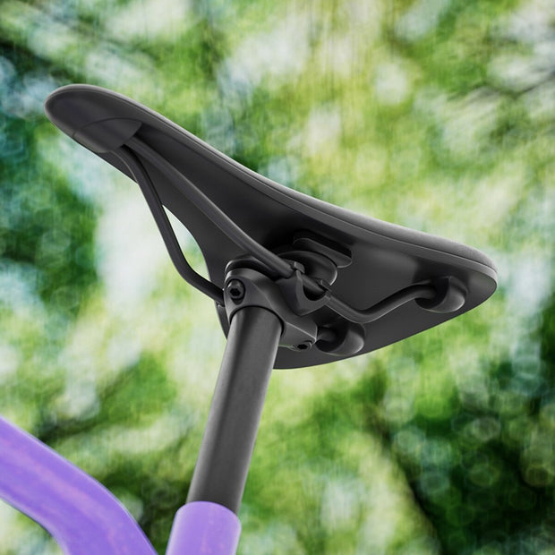 <h3><strong>Track Your Car's<br/>Position Anytime</strong></h3>